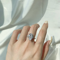 Holland Pear Ring